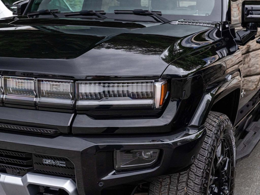 Used 2026 GMC Hummer EV SUV AWD/4WD image 37