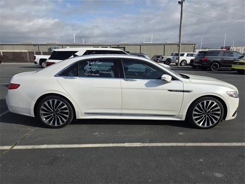 Used 2018 Lincoln Continental Black Label image 3