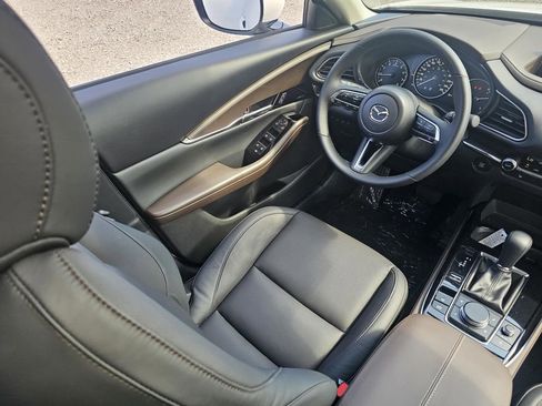 New 2025 MAZDA CX-30 AWD 2.5 S w/ Premium Package image 27