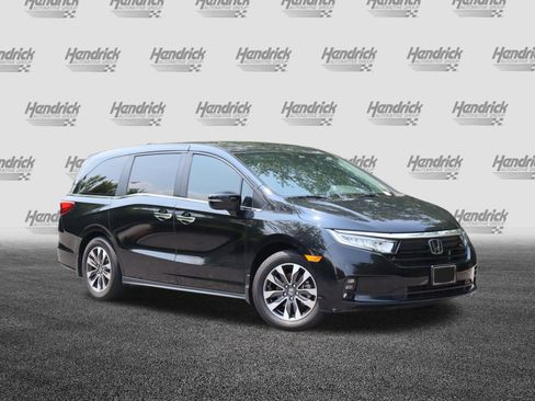 Used 2024 Honda Odyssey EX-L image 2