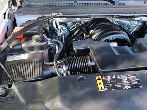 Used 2018 Chevrolet Tahoe Premier image 40