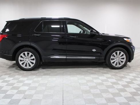 Used 2022 Ford Explorer King Ranch w/ Technology Package image 12