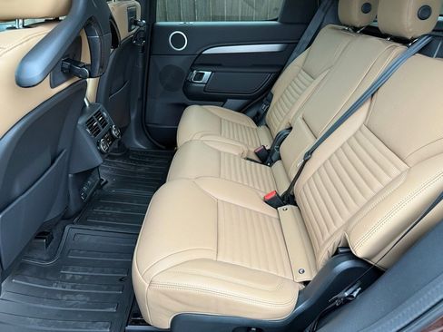 New 2026 Land Rover Discovery Limited Edition AWD/4WD image 33