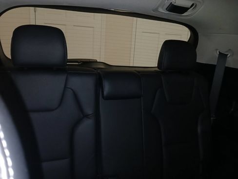 Used 2025 Kia Telluride S AWD/4WD image 16