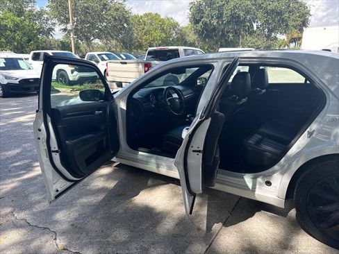 Used 2014 Chrysler 300 S RWD image 13