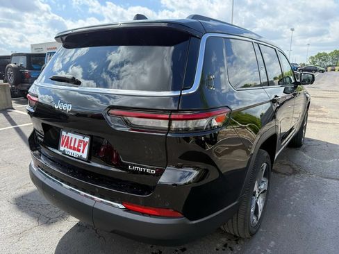 Used 2023 Jeep Grand Cherokee L Limited AWD/4WD image 7