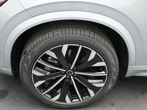 New 2026 Volvo XC90 B6 Ultra w/ Protection Package Premier image 9