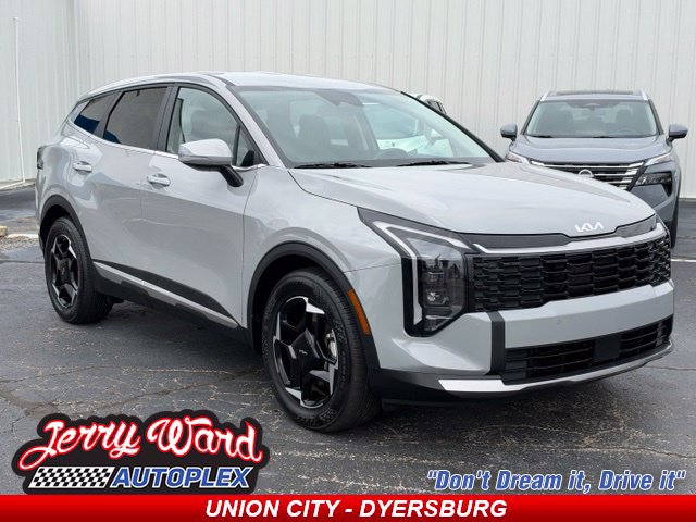 Used 2026 Kia Sportage EX FWD image 1