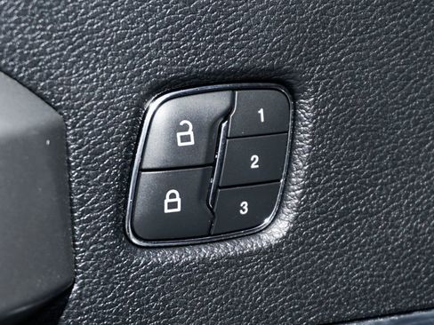 Used 2019 Ford F250 Lariat w/ Lariat Ultimate Package image 17