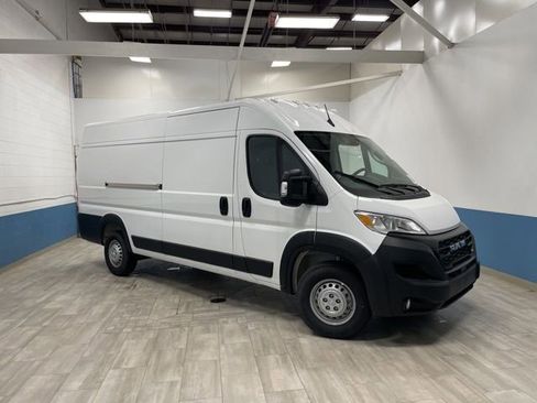New 2024 RAM ProMaster 3500 w/ Convenience Group image 38