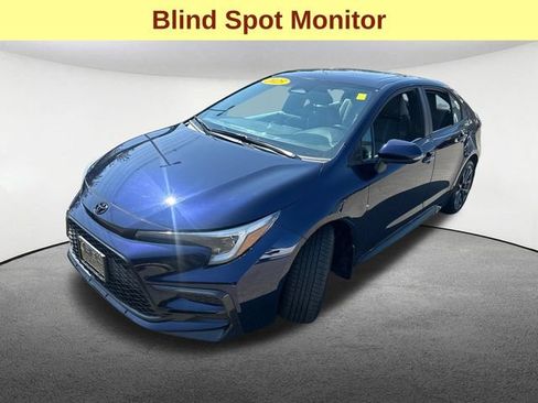 Used 2025 Toyota Corolla SE w/ SE Premium Package FWD image 5