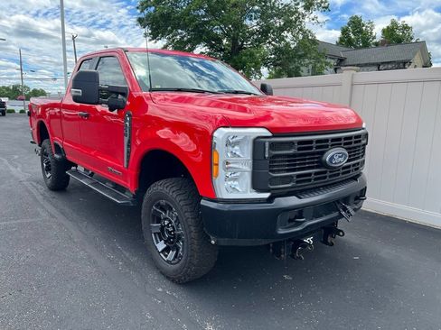 Used 2023 Ford F350 XL w/ 360-Degree Camera Package AWD/4WD image 2