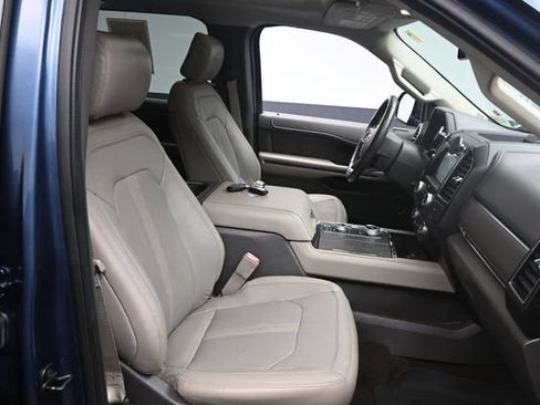 Used 2019 Ford Expedition Max Limited w/ Equipment Group 302A AWD/4WD image 31