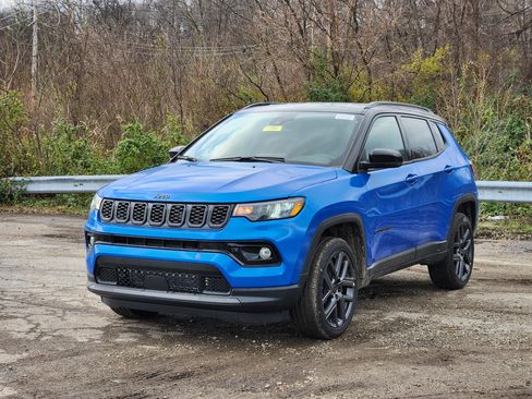 Used 2026 Jeep Compass Limited AWD/4WD image 11