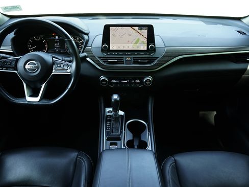 Used 2022 Nissan Altima 2.5 Platinum image 16