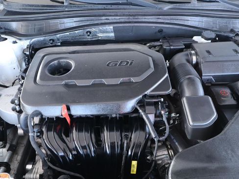 Used 2018 Kia Optima S w/ 18" Alloy Wheels Package image 40