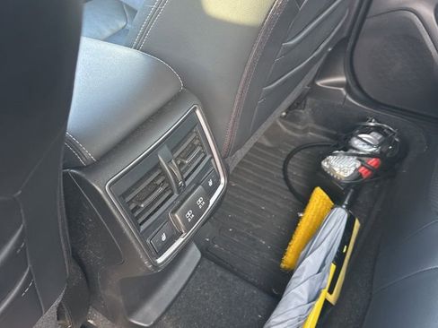 Used 2020 Subaru Forester Touring image 6