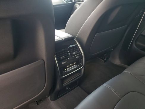 Used 2023 BMW X5 xDrive40i w/ M Sport Package AWD/4WD image 14