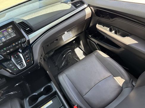 Used 2018 Honda Odyssey Elite image 14