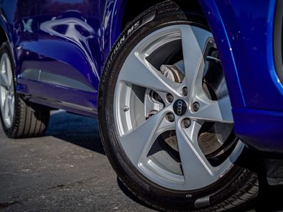 Certified 2025 Audi Q5 Premium Plus w/ Premium Plus