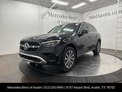 Used 2023 Mercedes-Benz GLC 300 4MATIC image 3