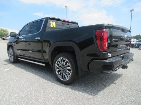 Used 2024 GMC Sierra 1500 Denali Ultimate AWD/4WD image 5