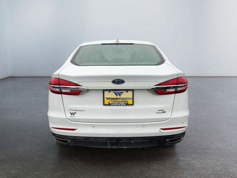 Used 2019 Ford Fusion SE AWD/4WD image 4