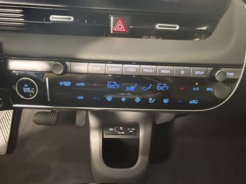 Used 2025 Hyundai Ioniq 5 SEL RWD image 21