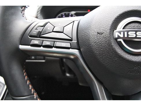 Certified 2025 Nissan Sentra SR FWD image 15