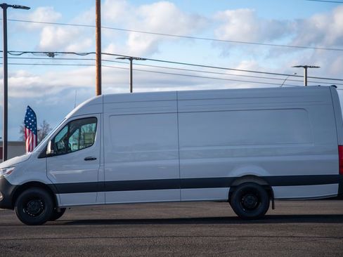 New 2026 Mercedes-Benz Sprinter 2500 image 7
