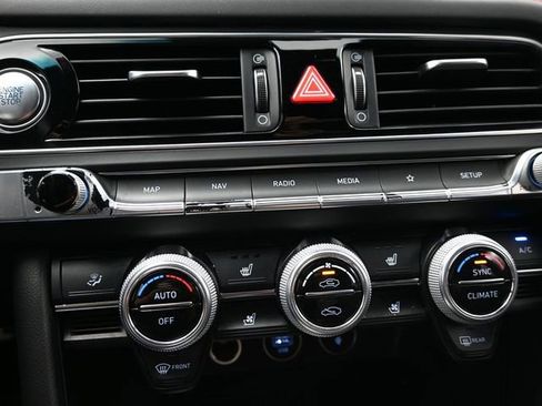 Used 2023 Genesis G70 2.0T w/ Sport Prestige Package image 28