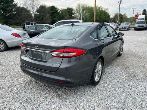 Used 2018 Ford Fusion SE FWD image 8