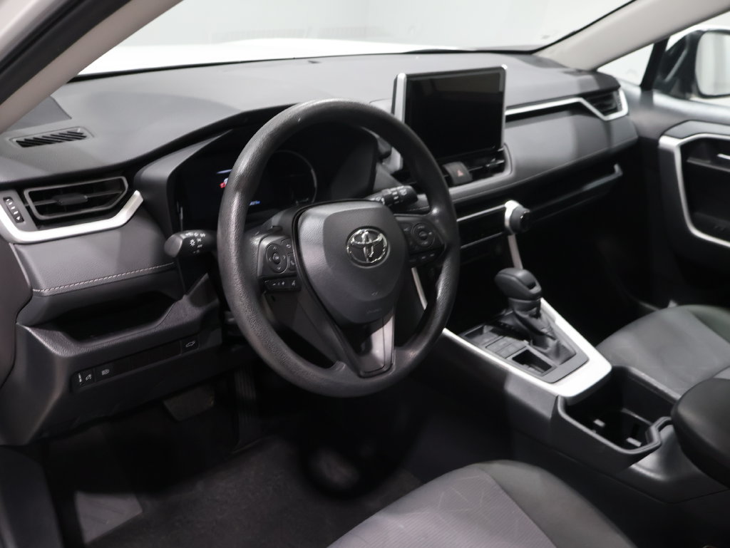 Used 2025 Toyota RAV4 XLE w/ Convenience Package AWD/4WD image 16