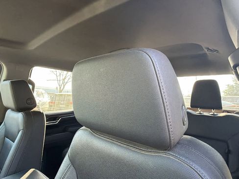 Certified 2024 GMC Sierra 1500 SLT image 11