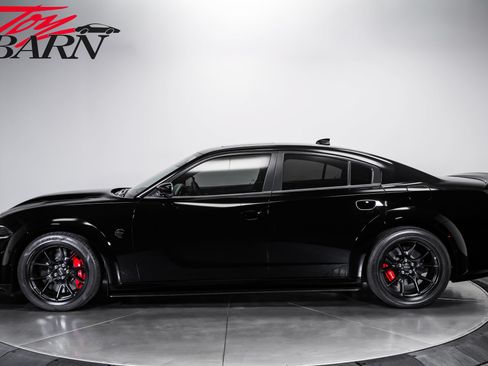 Used 2022 Dodge Charger SRT Hellcat RWD image 2