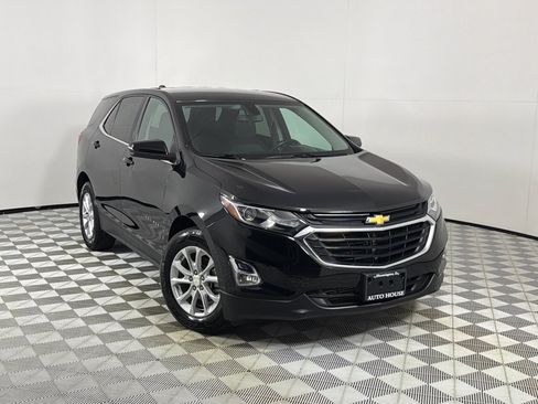 Used 2018 Chevrolet Equinox LT FWD image 2