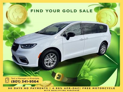 New 2026 Chrysler Pacifica Select