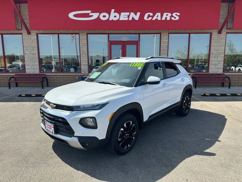 Used 2023 Chevrolet TrailBlazer LT AWD/4WD image 1