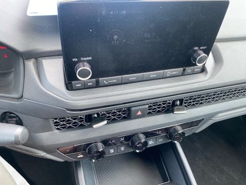 Certified 2024 Honda Accord EX image 21