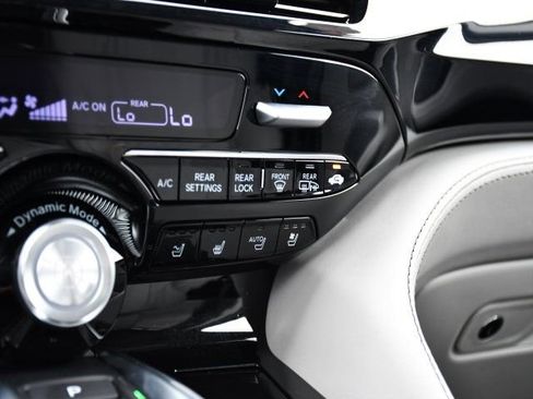 Certified 2026 Acura MDX SH-AWD w/ Advance Package image 15