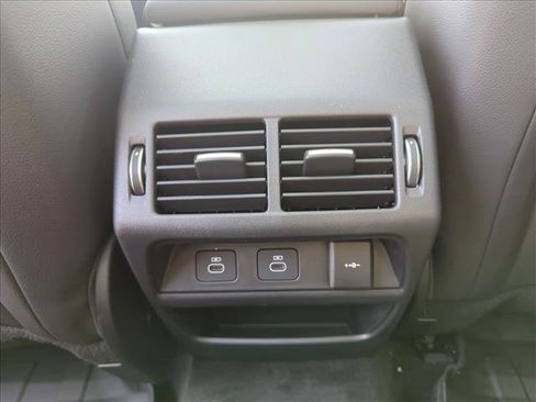 New 2024 Land Rover Discovery Sport S image 16