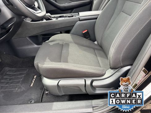 Used 2024 Nissan Rogue S AWD/4WD image 20