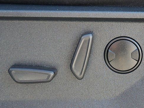 Used 2023 Ford F150 XLT w/ Equipment Group 302A High image 13