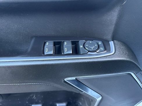 Used 2023 Chevrolet Silverado 1500 LT AWD/4WD image 11