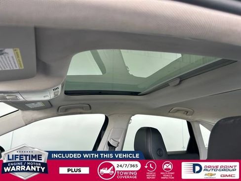 Used 2024 Volkswagen Jetta SE FWD image 22