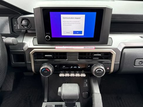 Certified 2024 Toyota Tacoma SR5 AWD/4WD image 26