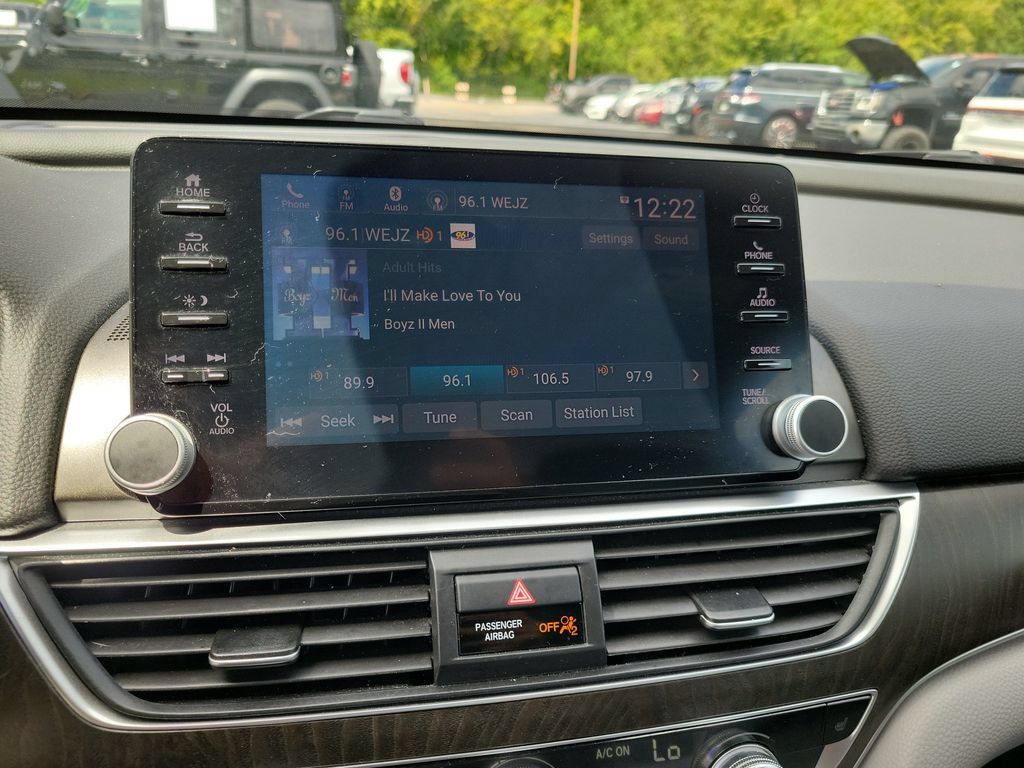 Used 2018 Honda Accord EX-L image 28