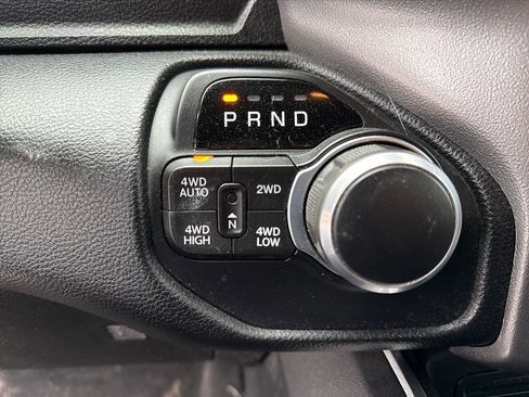 Used 2019 RAM 1500 Big Horn image 12