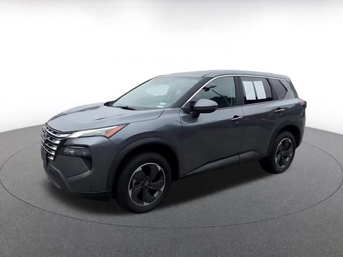 Used 2025 Nissan Rogue SV FWD image 7