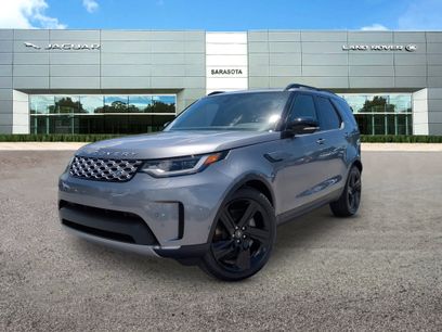New 2025 Land Rover Discovery S
